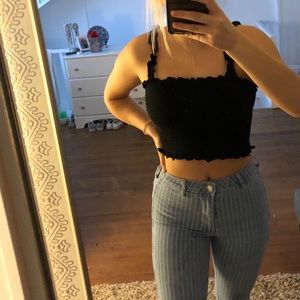 Plain ruffled black crop top
